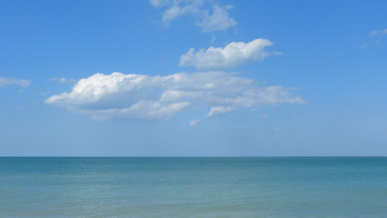 Fototapeta na wymiar Panorama mare e cielo mediterraneo