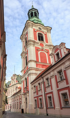 Poznań - wieża barokowej kolegiaty przy ulicy Gołębiej, obok Starego Rynku