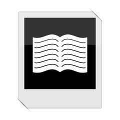 Book icon © valentint