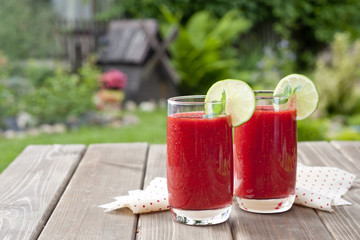 Strawberry smoothie