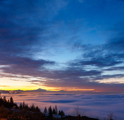 Fototapeta na wymiar morning glow and Mt. Baker