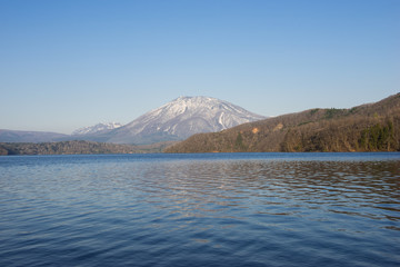 陽春の野尻湖