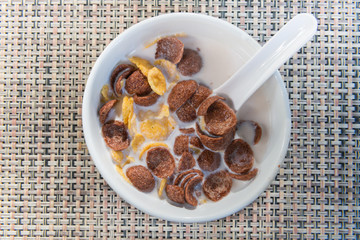 Cereals with milk