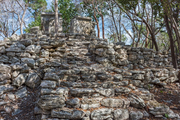 Fototapeta na wymiar Mayan Ruins 2