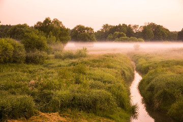 Mgły nad polami, rzeka Flinta