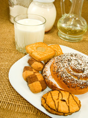 image of different cookies with yogurt and bank