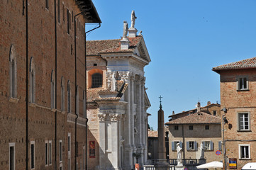 Urbino palazzo Ducale e Duomo - Marche