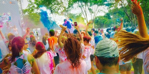 It's fantastic! colorful festival -color run