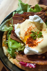 Poached Egg with Hollandaise Sauce