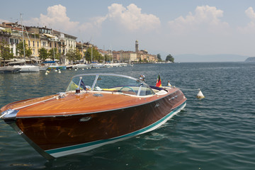Fototapeta premium Boat on Garda