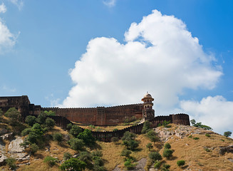 Massive fortified walls of Jaigarh Fort on a hill above Amber Fo