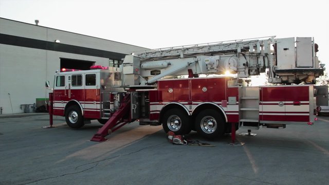 firetruck lights flashing at fire site