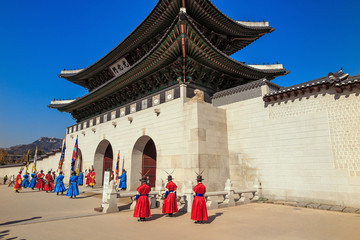 Naklejka premium Guards at Gyeongbokgung Palace