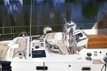 Fototapeta premium LONDON, UK - APRIL 30, 2015: Private boats and hatches in the st. Catherine dock