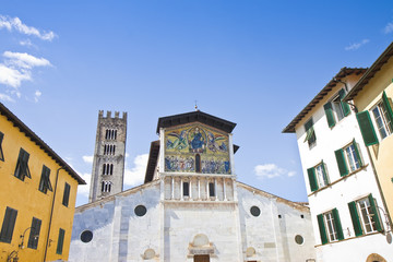 Fototapeta na wymiar Detail of the facade of San Lorenzo church (Italy-Tuscany-Lucca)
