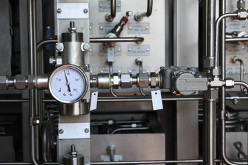 Pressure gauge for measuring pressure in the system, Oil and gas process used pressure gauge to monitor pressure condition inside the system