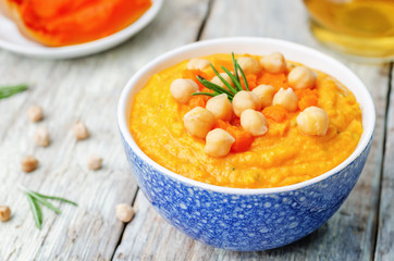 pumpkin rosemary hummus