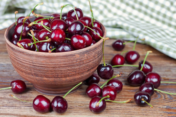 cherries in the bowl