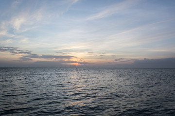 Obraz premium Sea and twilight sky
