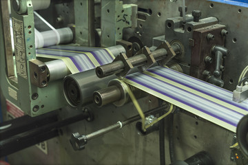 Printing labels on offset machine