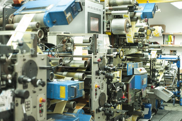Printing labels on offset machine