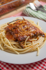 Spaghetti mit gebackenen Auberginen
