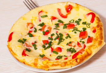 omelet with vegetables and cheese
