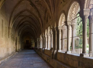 Deurstickers gallery of courtyard of Tarragona Cathedral © JackF