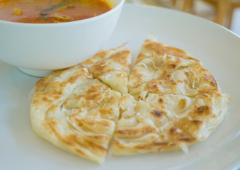 Roti and chicken curry set