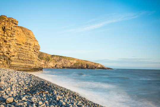 Landscape picture of a beach in Wales