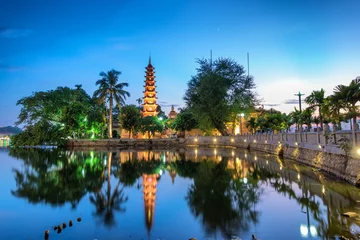 Fototapete Asien Tran Quoc pagoda