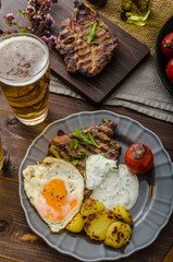 Grilled pork meat with beer