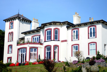 Obraz premium Bryn Hedd is a large Victorian villa built in the Italianate style. The British prime minister William Ewart Gladstone and his family stayed here during their firth visit to Penmaenmawr in 1855.