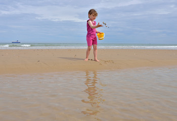 jouer dans l'eau