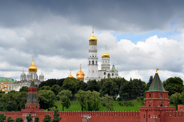 Fototapeta na wymiar Kind to the Moscow Kremlin and Cathedrals