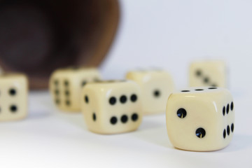 Würfel wuerfel dice Kniffel play game Spiel