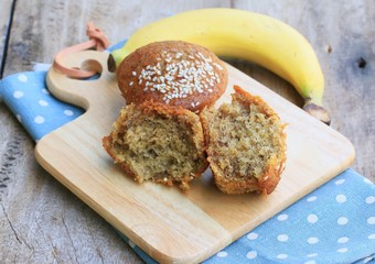 Banana cake
