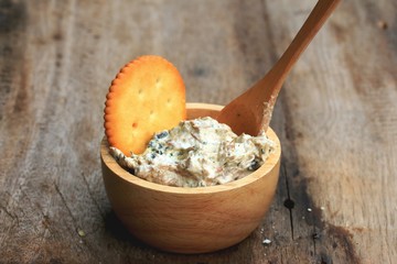 Crackers with tuna salad