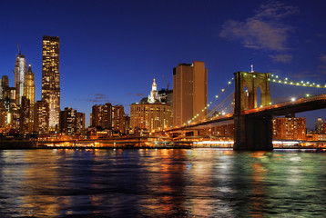 Fototapeta na wymiar New York City Brooklyn Bridge with downtown skyline