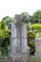 Grabstein von hinten