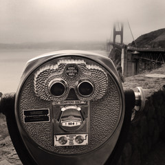Binoculars San Francisco bridge