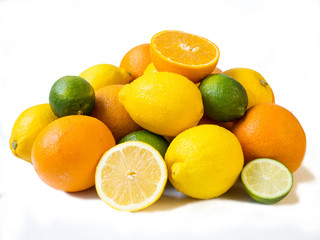 Fototapeta na wymiar Lemons, limes, oranges and grapefruits isolated