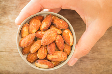 Almond grain roast on hand