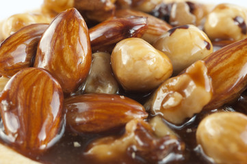 Nut glaze