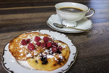Gluten-free almond fritters