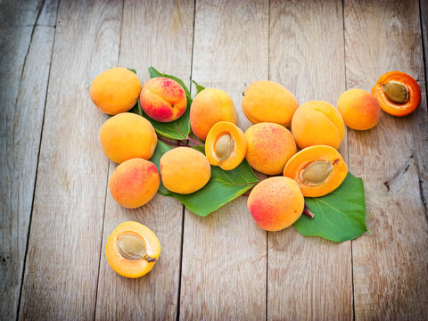 Fresh organic apricots