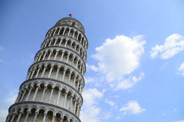schiefe turm von pisa mit himmel © thomaseder