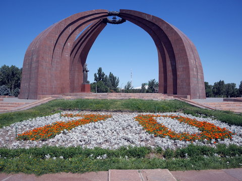 キルギスの首都ビシュケクにある勝利広場