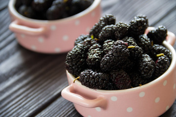 fresh mulberry in bowl