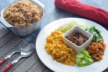fried rice with shrimp paste
